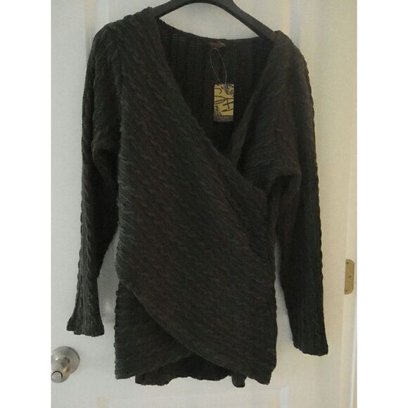 Suzanne Betro Charcoal Cable-Stitch Long-Sleeve Surplice Top M - Picture 3 of 9